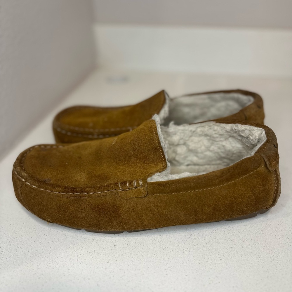 Koolaburra by UGG Chesnut Suede Loafers